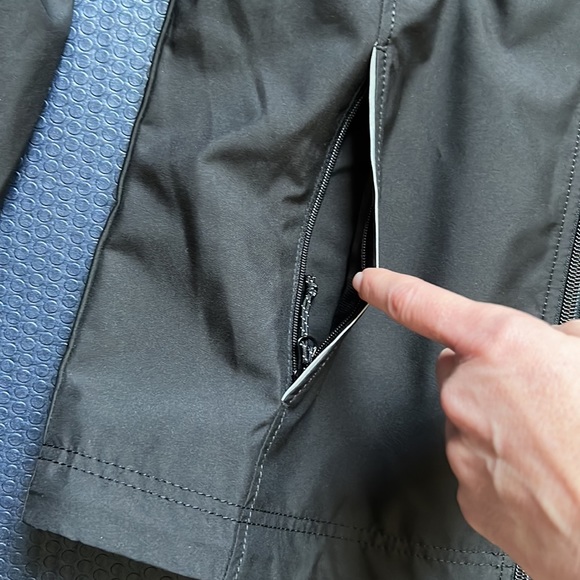 Cutter & Buck Black WeatherTec Zip Up Golf Jacket | EUC Size Small - Picture 9 of 16